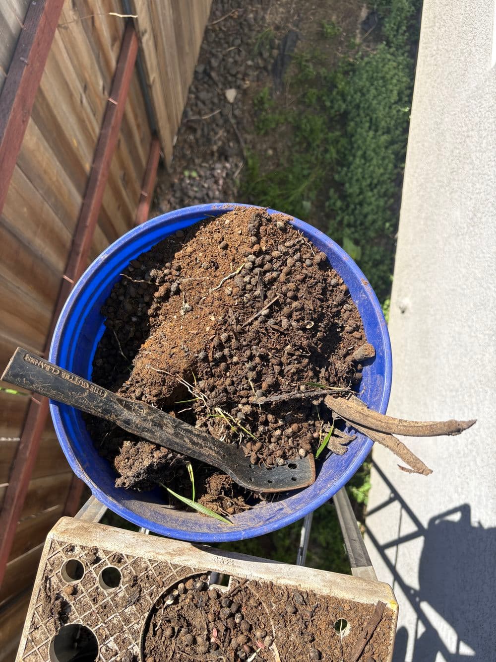 Gallery photos for Gutter and Window Cleaning Service in Plumas Lake: Image #1