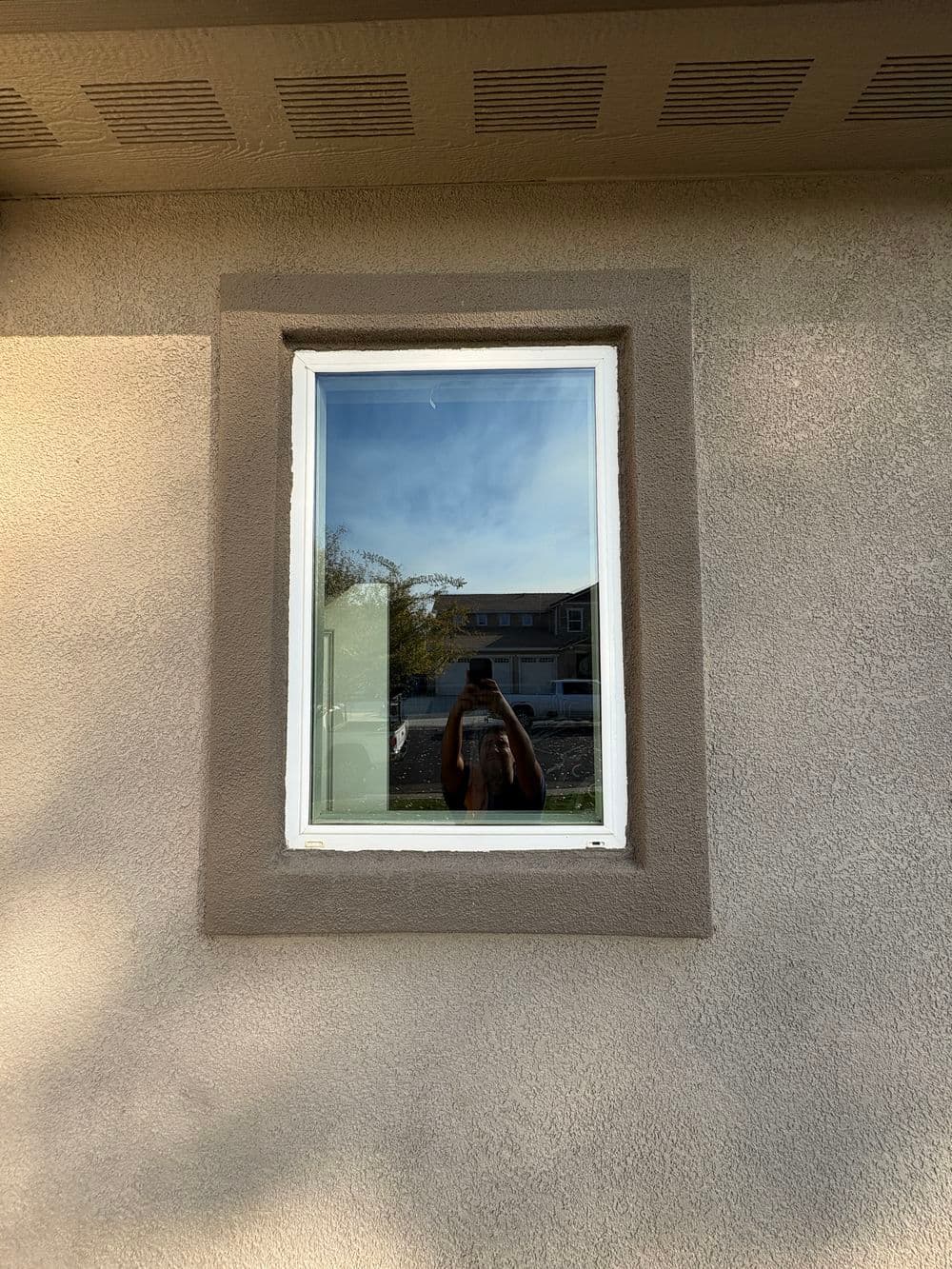 Inside and Out Window Cleaning Done Right in Plumas Lake image