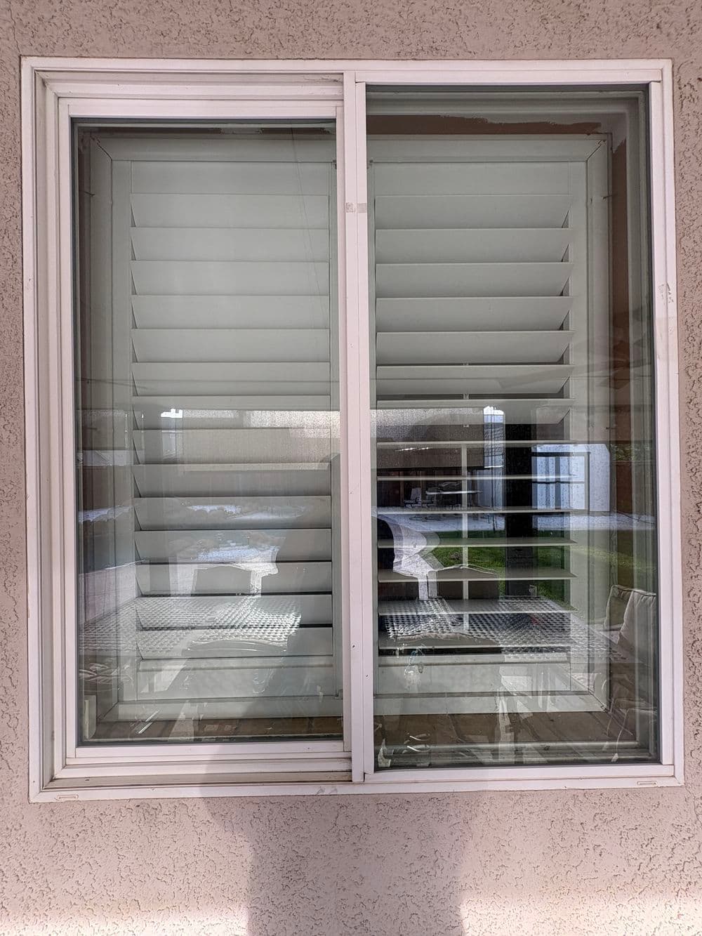 Gallery photos for Pre-Listing Window Cleaning and Screen Repair in Plumas Lake: Image #1