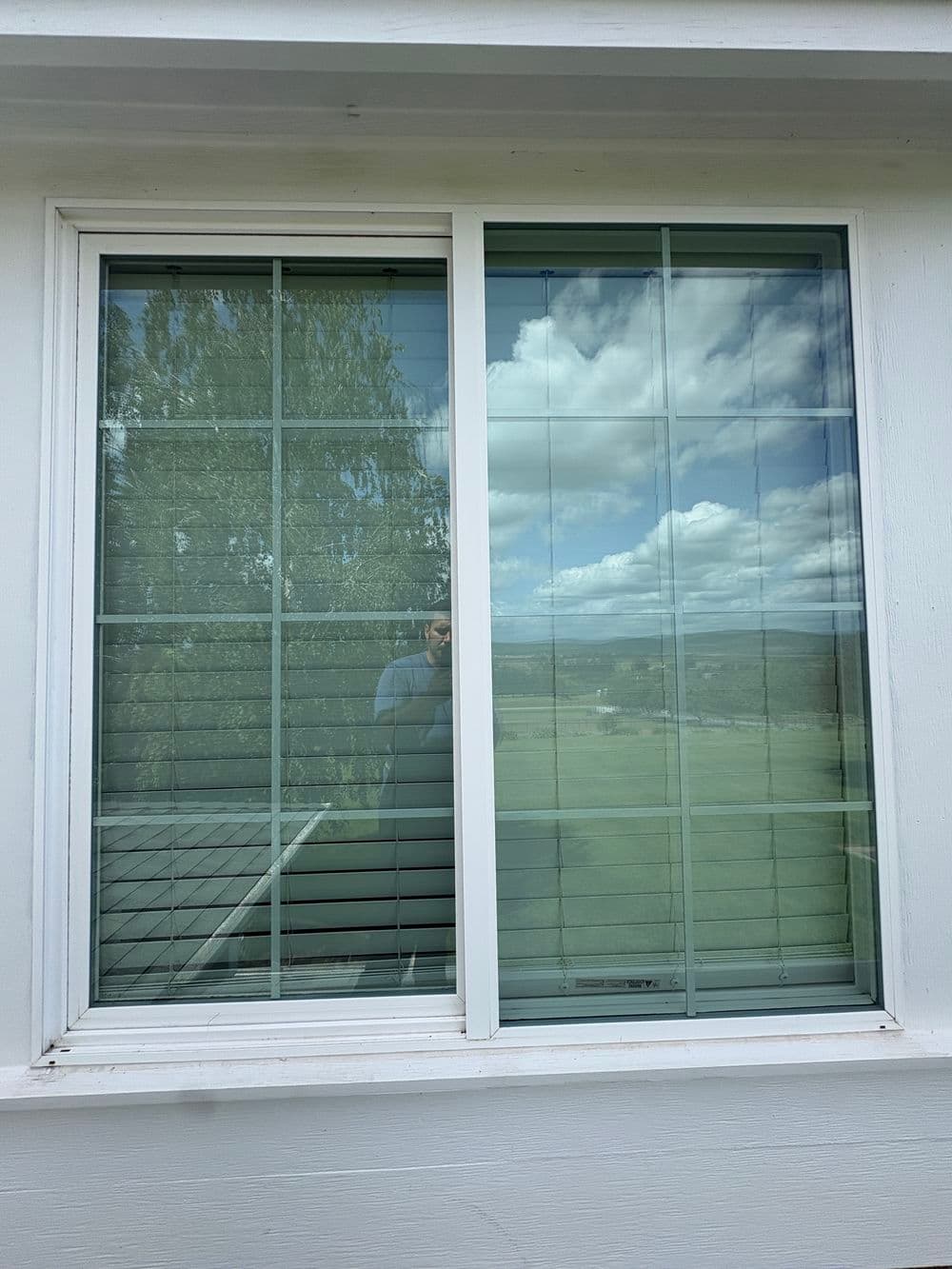 Gallery photos for Full Two-Story Window Cleaning for a Wedding-Ready Home in Marysville: Image #14