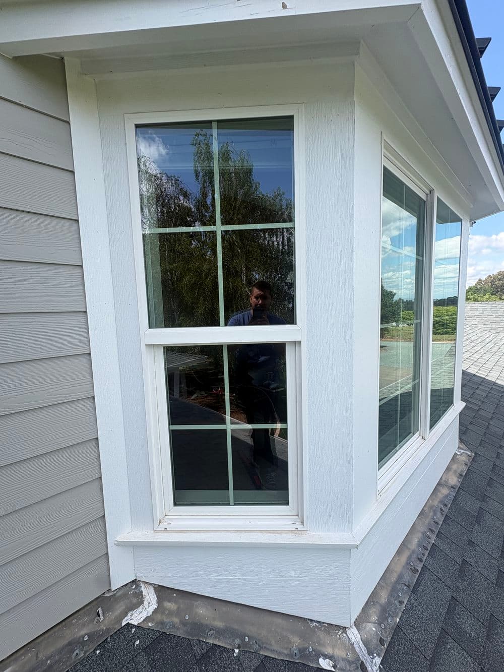 Gallery photos for Full Two-Story Window Cleaning for a Wedding-Ready Home in Marysville: Image #17