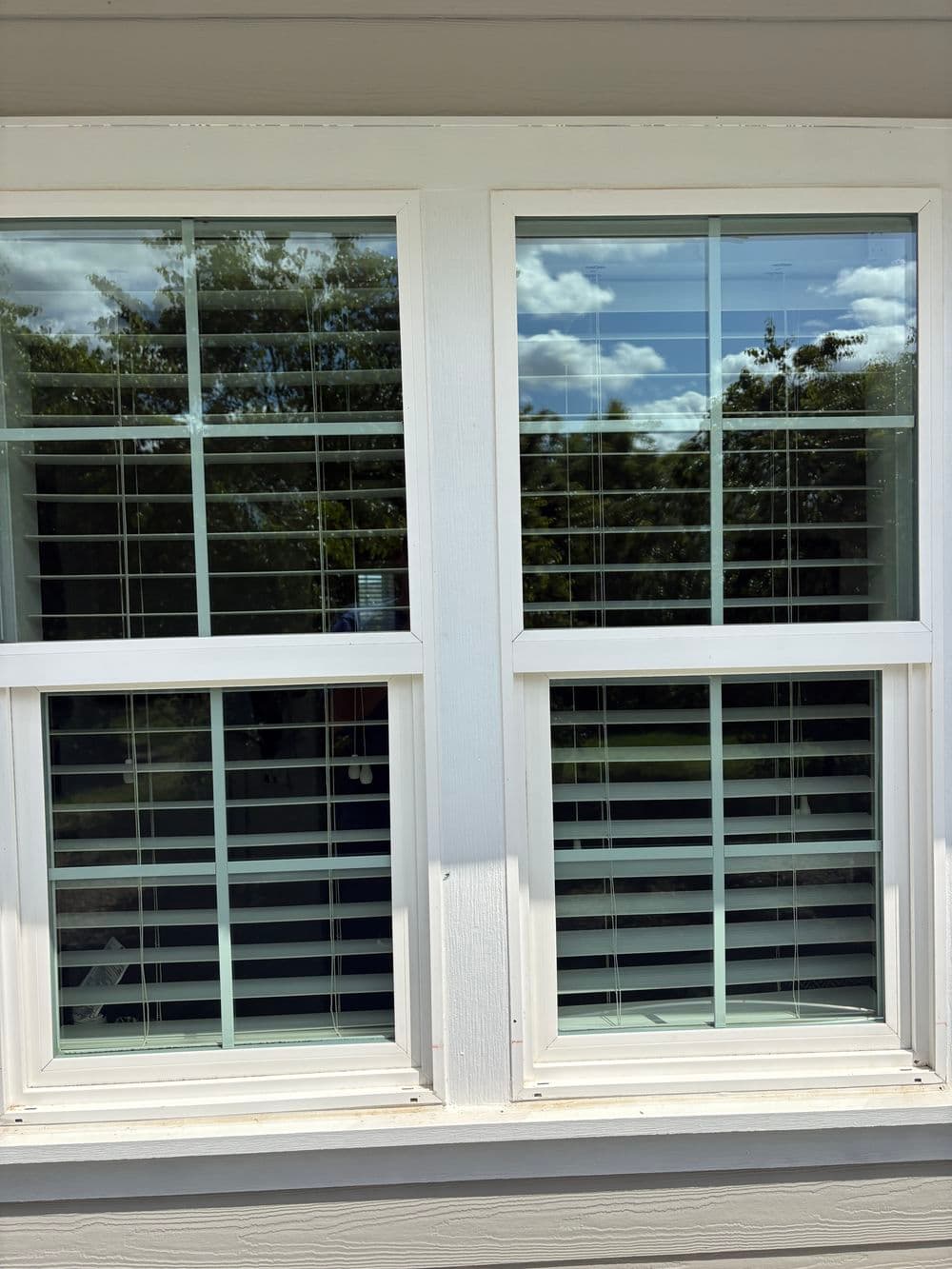 Gallery photos for Full Two-Story Window Cleaning for a Wedding-Ready Home in Marysville: Image #10