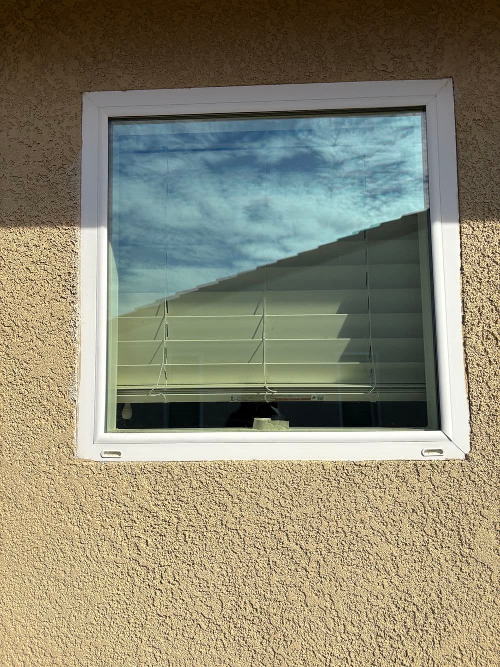 Gallery photos for Exterior Window Cleaning with Screens in Plumas Lake: Image #8