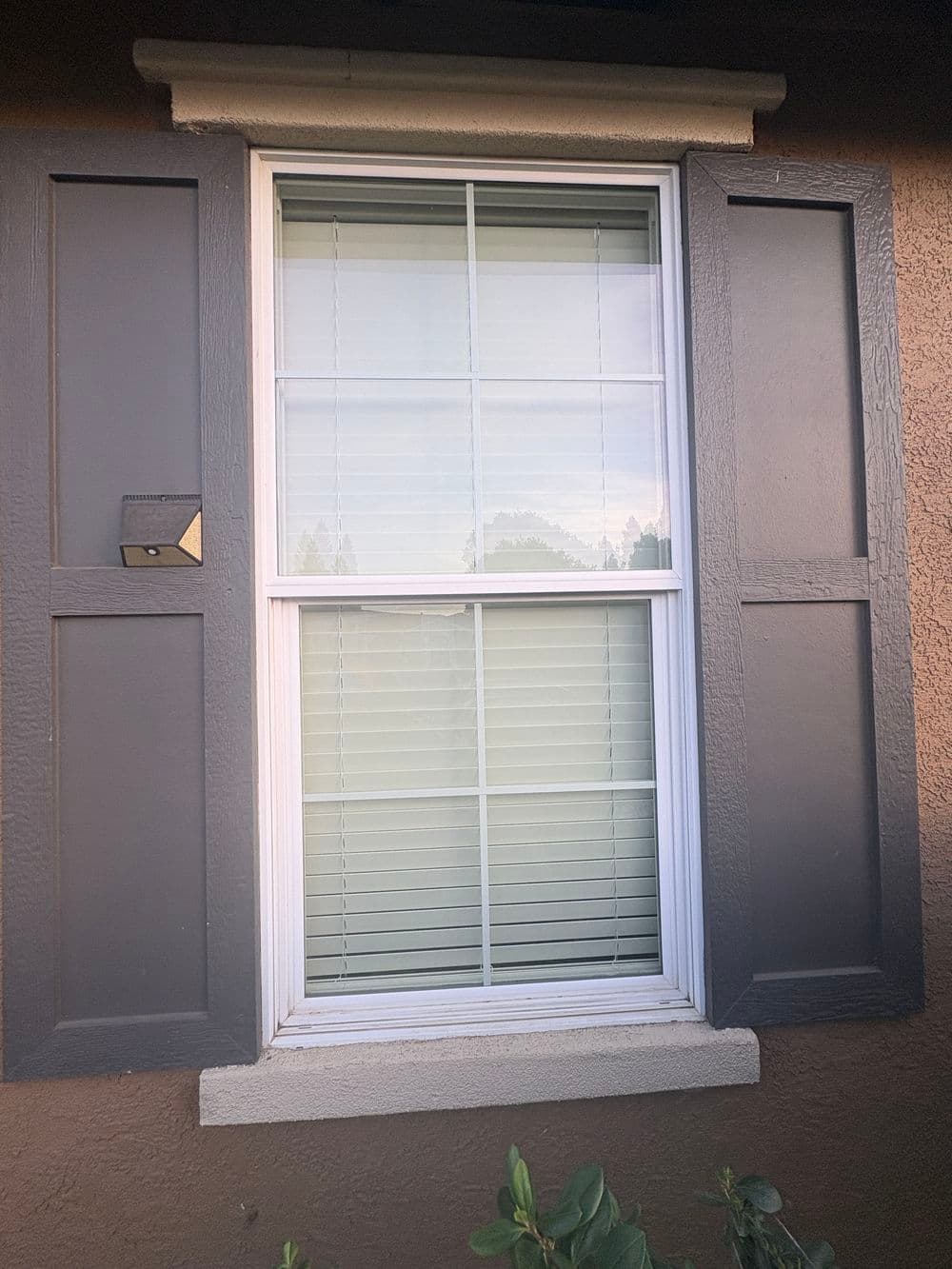 Gallery photos for Exterior Window and Screen Cleaning in Plumas Lake: Image #2