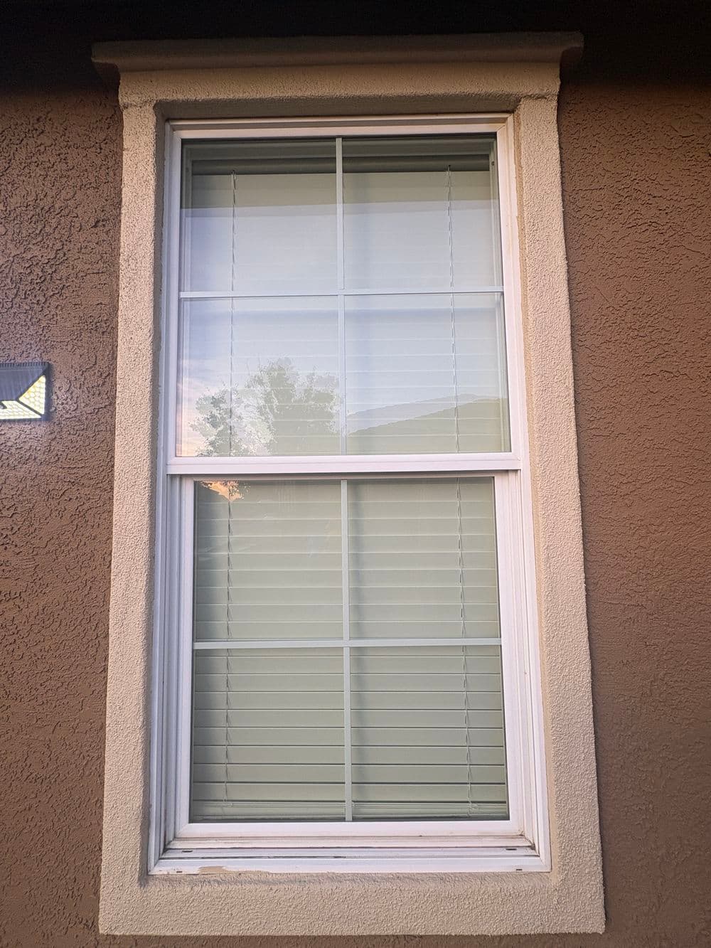 Gallery photos for Exterior Window and Screen Cleaning in Plumas Lake: Image #1