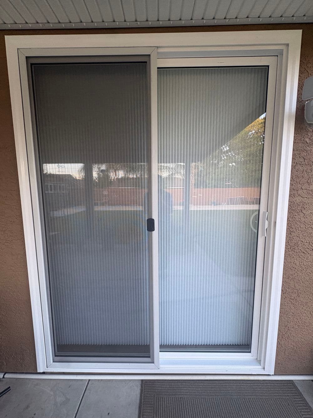 Gallery photos for Exterior Window and Screen Cleaning in Plumas Lake: Image #7