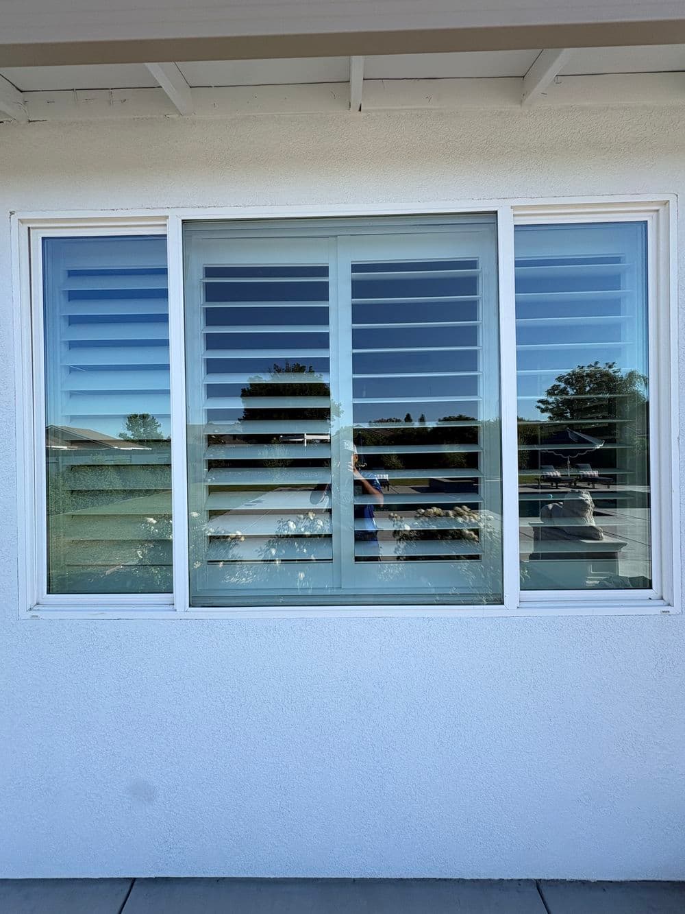Gallery photos for Full Interior and Exterior Window Cleaning in Plumas Lake: Image #8