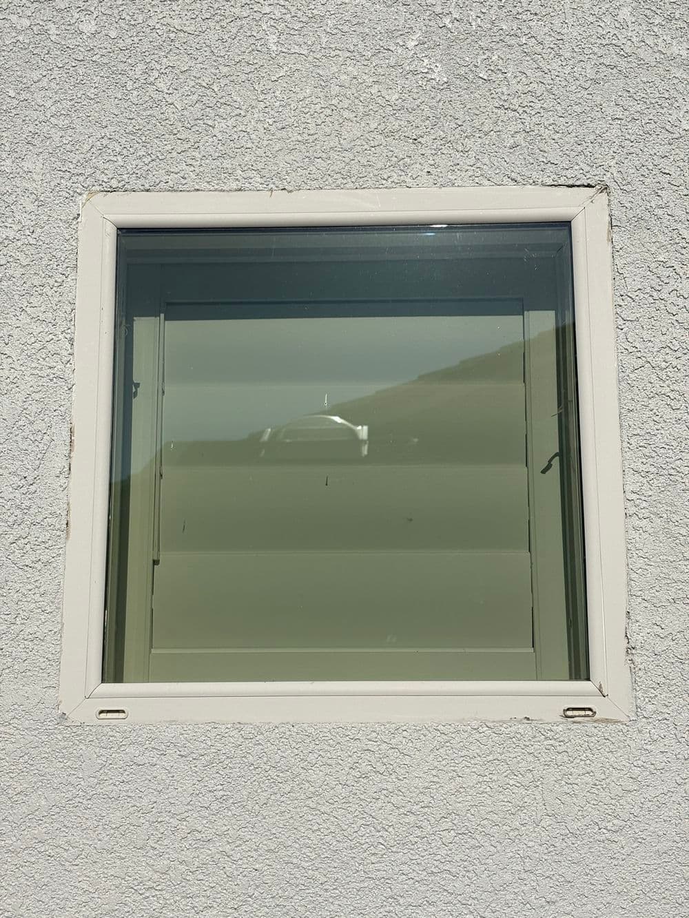 Gallery photos for Full Interior and Exterior Window Cleaning in Plumas Lake: Image #4