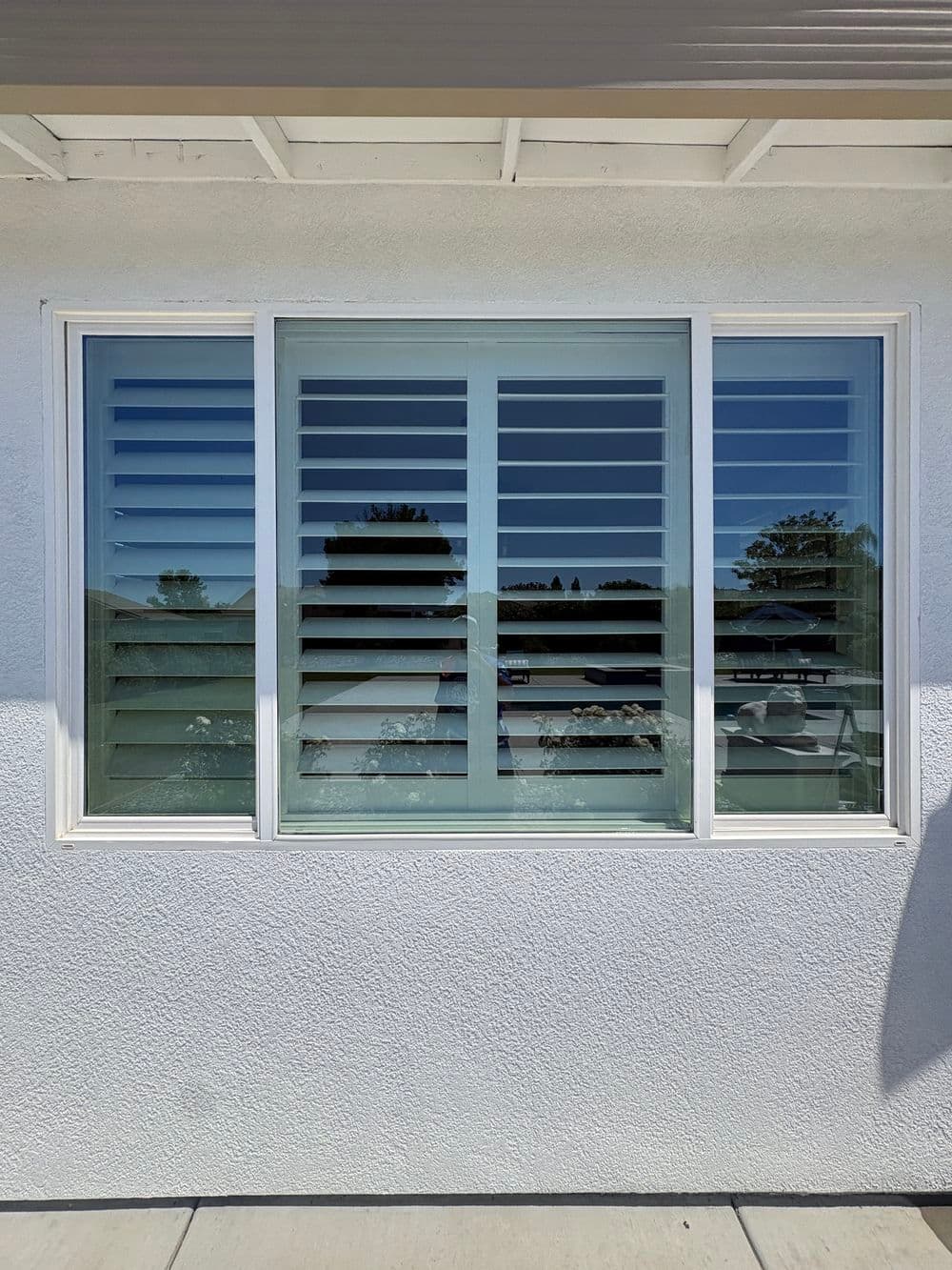 Gallery photos for Full Interior and Exterior Window Cleaning in Plumas Lake: Image #9