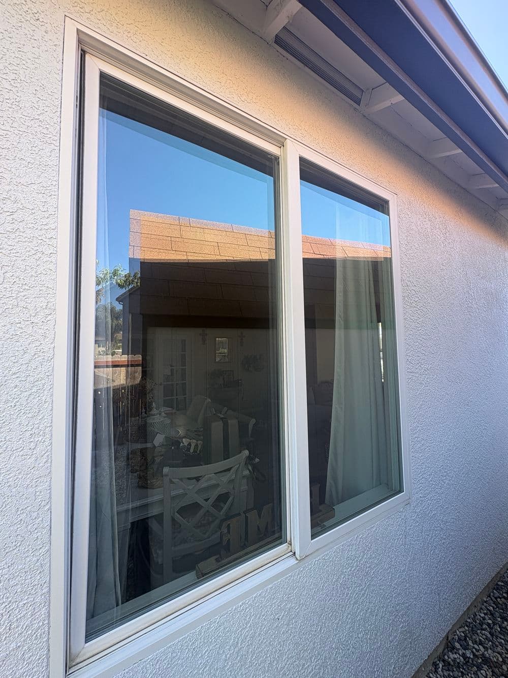 Gallery photos for Full Exterior Window Cleaning and Screen Replacement in Plumas Lake: Image #2