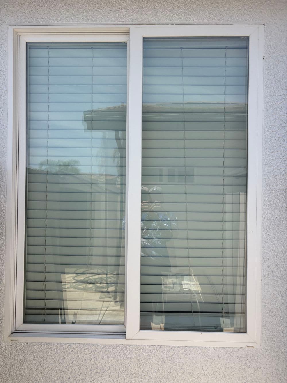 Gallery photos for Full Exterior Window Cleaning and Screen Replacement in Plumas Lake: Image #12