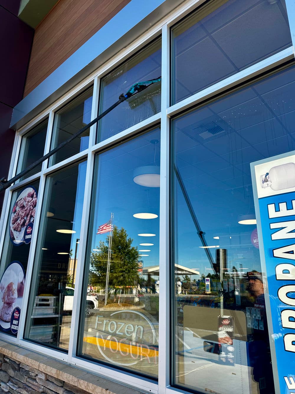 Gallery photos for Commercial Window Cleaning Done Right in Plumas Lake: Image #5