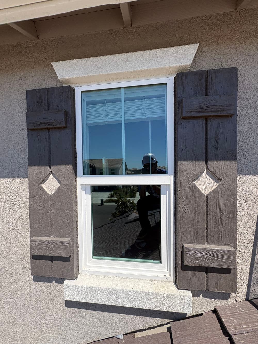 Gallery photos for Streak-Free Exterior Window Cleaning in Plumas Lake: Image #1