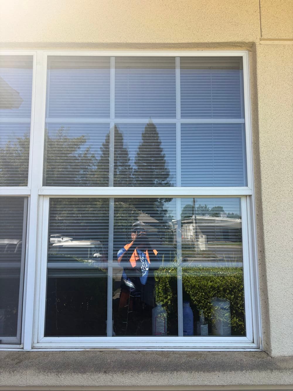 Gallery photos for Commercial Window Cleaning Inside and Out in Yuba City: Image #1