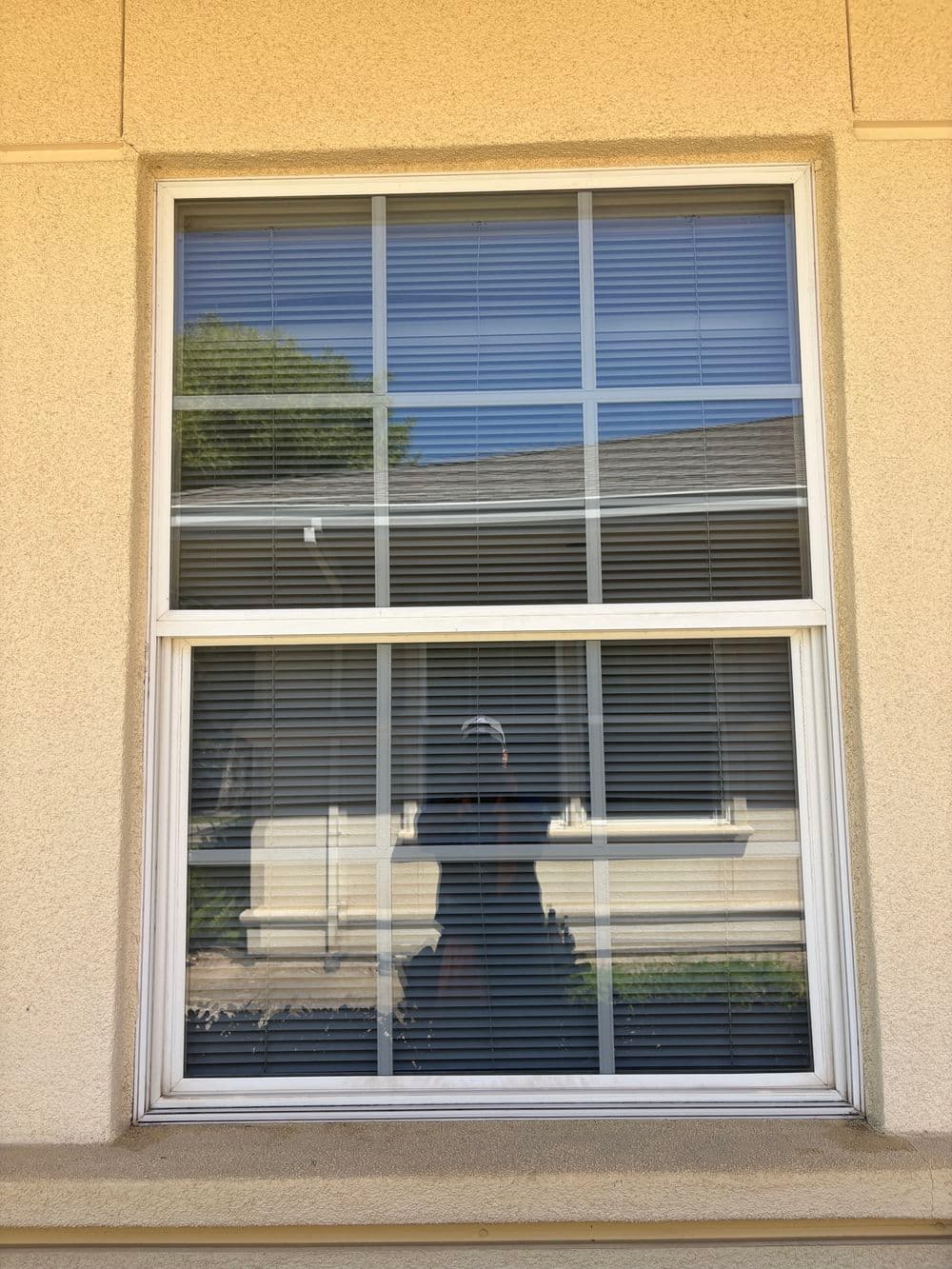 Gallery photos for Commercial Window Cleaning Inside and Out in Yuba City: Image #4