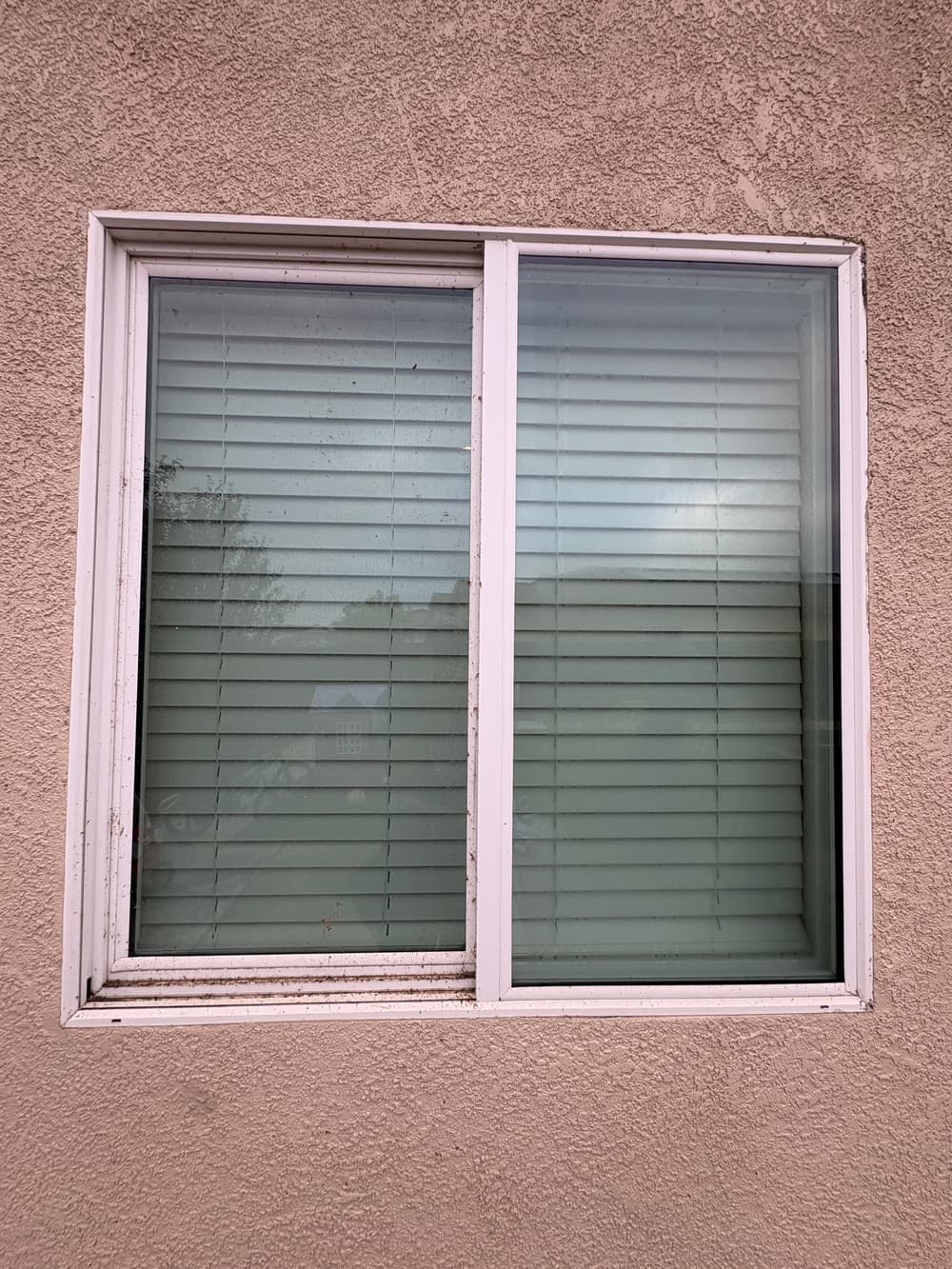 Gallery photos for Exterior Window Cleaning Before and Afters in Plumas Lake: Image #2