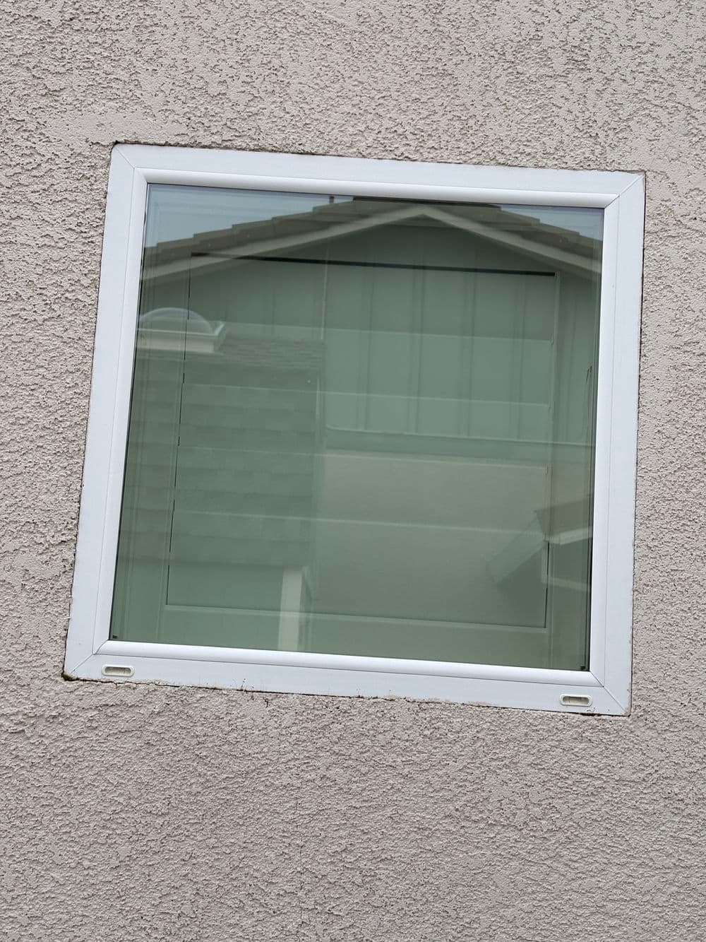 Gallery photos for Exterior Window Cleaning with Screens Included in Plumas Lake: Image #3