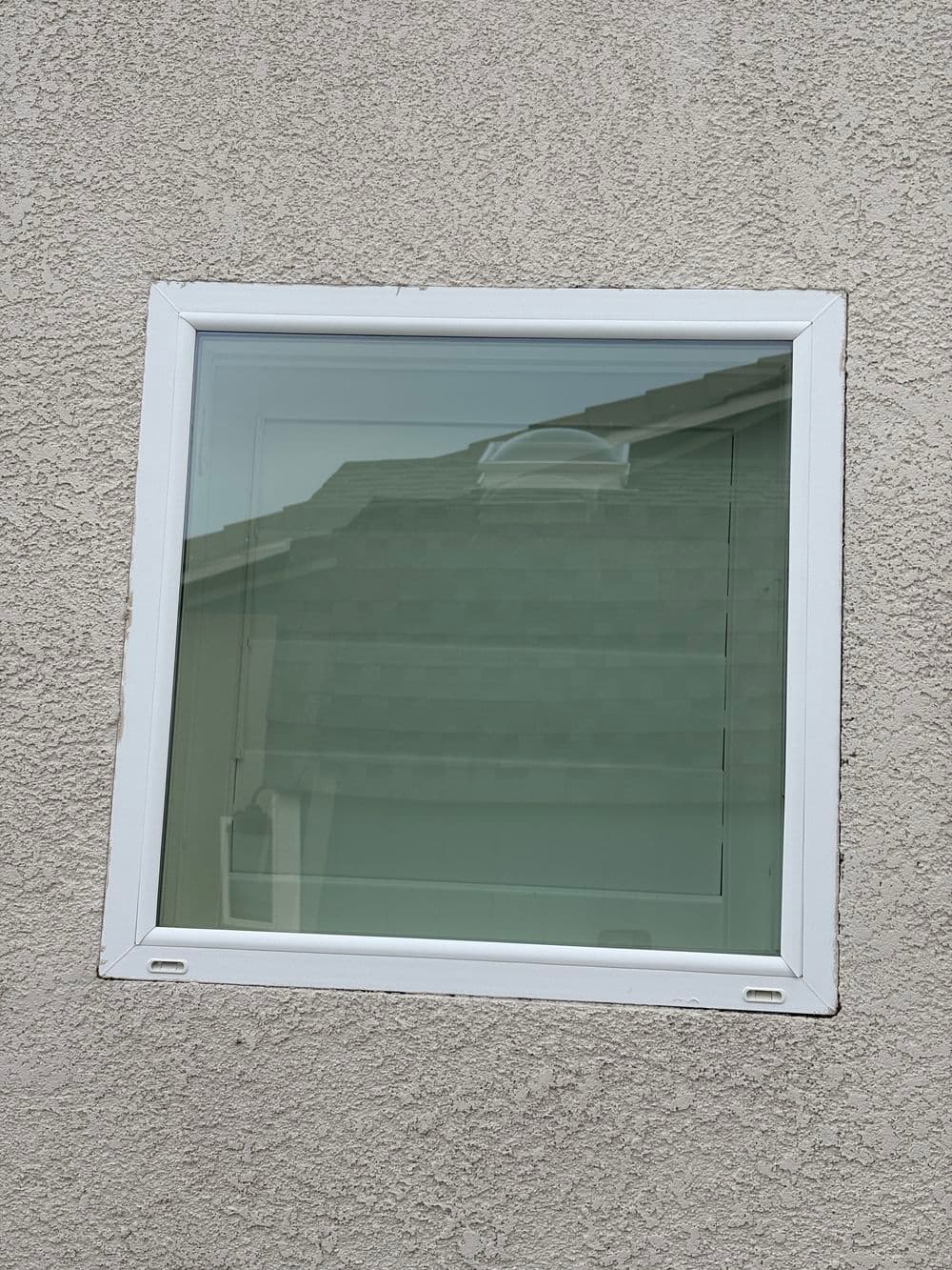 Gallery photos for Exterior Window Cleaning with Screens Included in Plumas Lake: Image #4