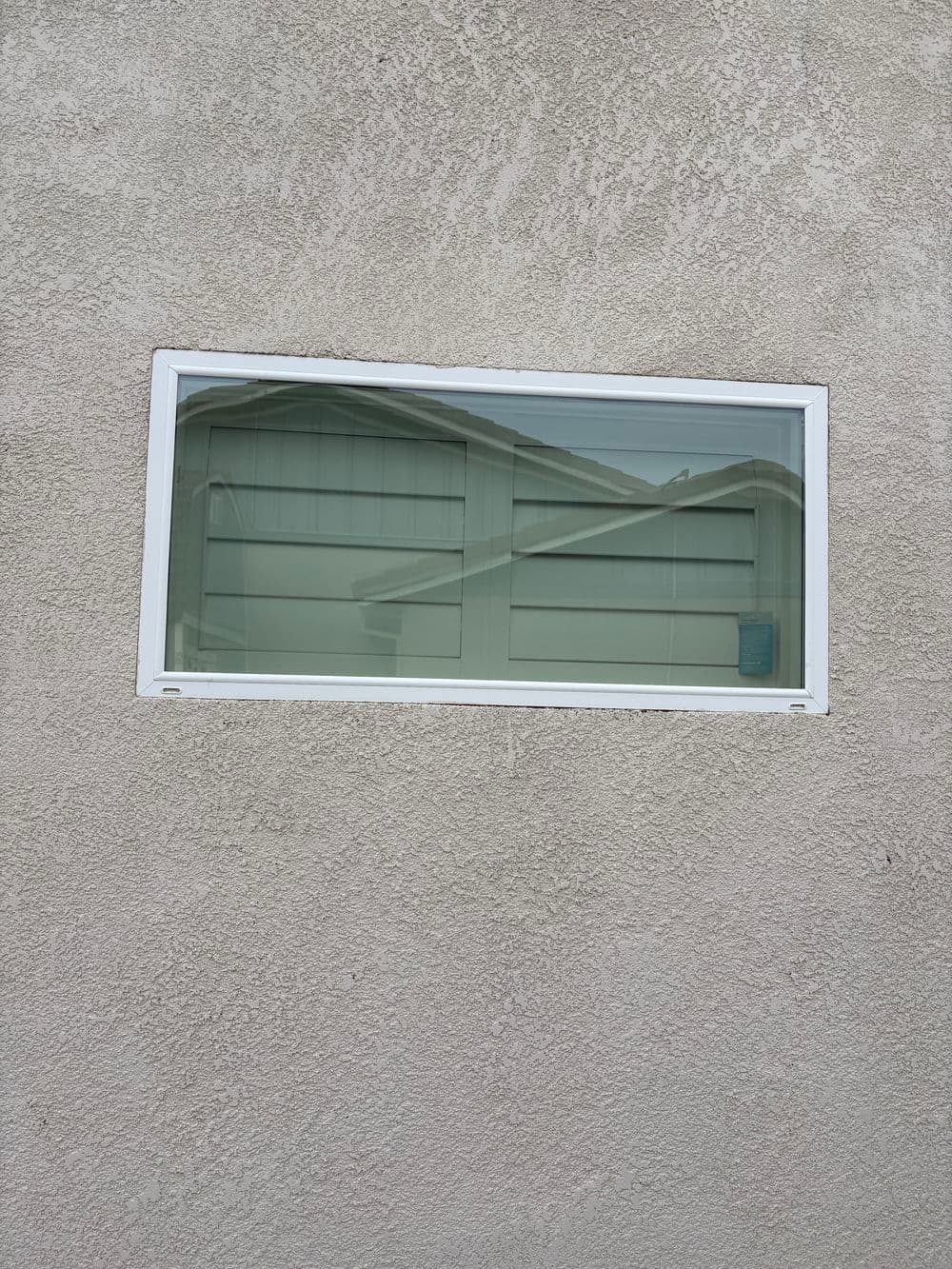 Gallery photos for Exterior Window Cleaning with Screens Included in Plumas Lake: Image #2
