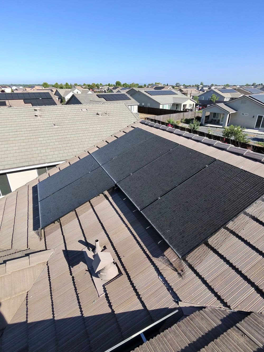 Solar Panel Cleaning for a New Homeowner in Plumas Lake image