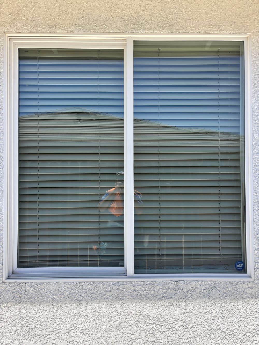 Gallery photos for Exterior Window Cleaning with Screen Service in Plumas Lake: Image #5