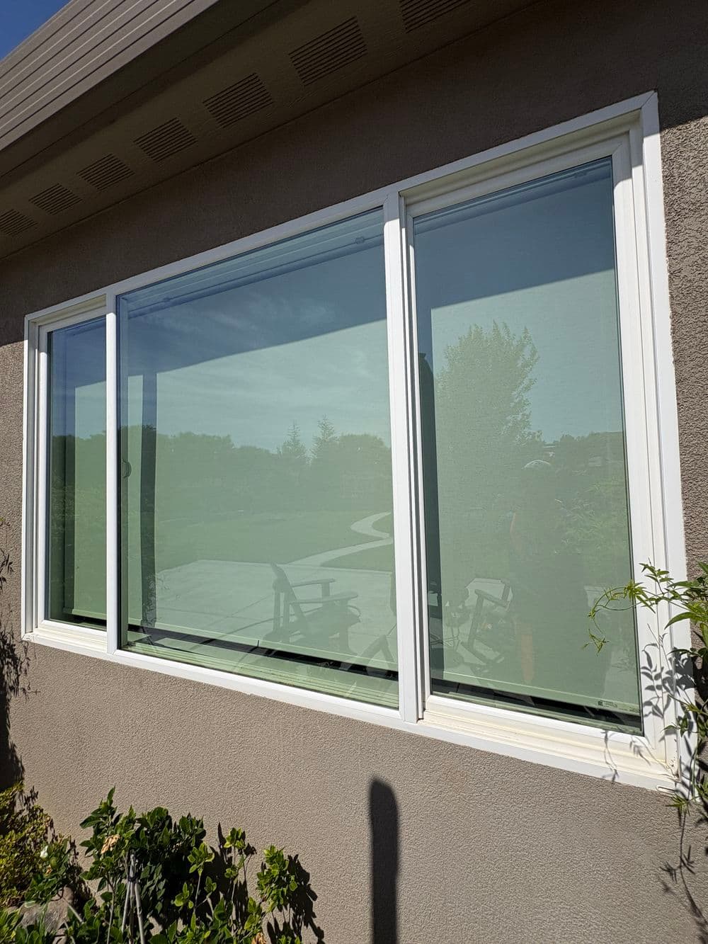 Gallery photos for Exterior Window and Screen Cleaning in Plumas Lake: Image #2