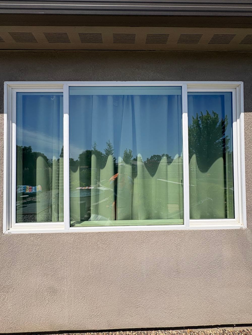 Gallery photos for Exterior Window and Screen Cleaning in Plumas Lake: Image #5